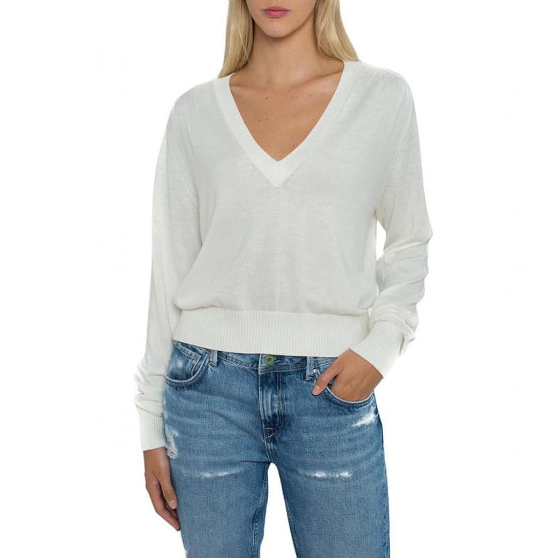 Jersey Marina de Pepe Jeans. Color blanco, cuello de pico y cintura y puños ajustados.