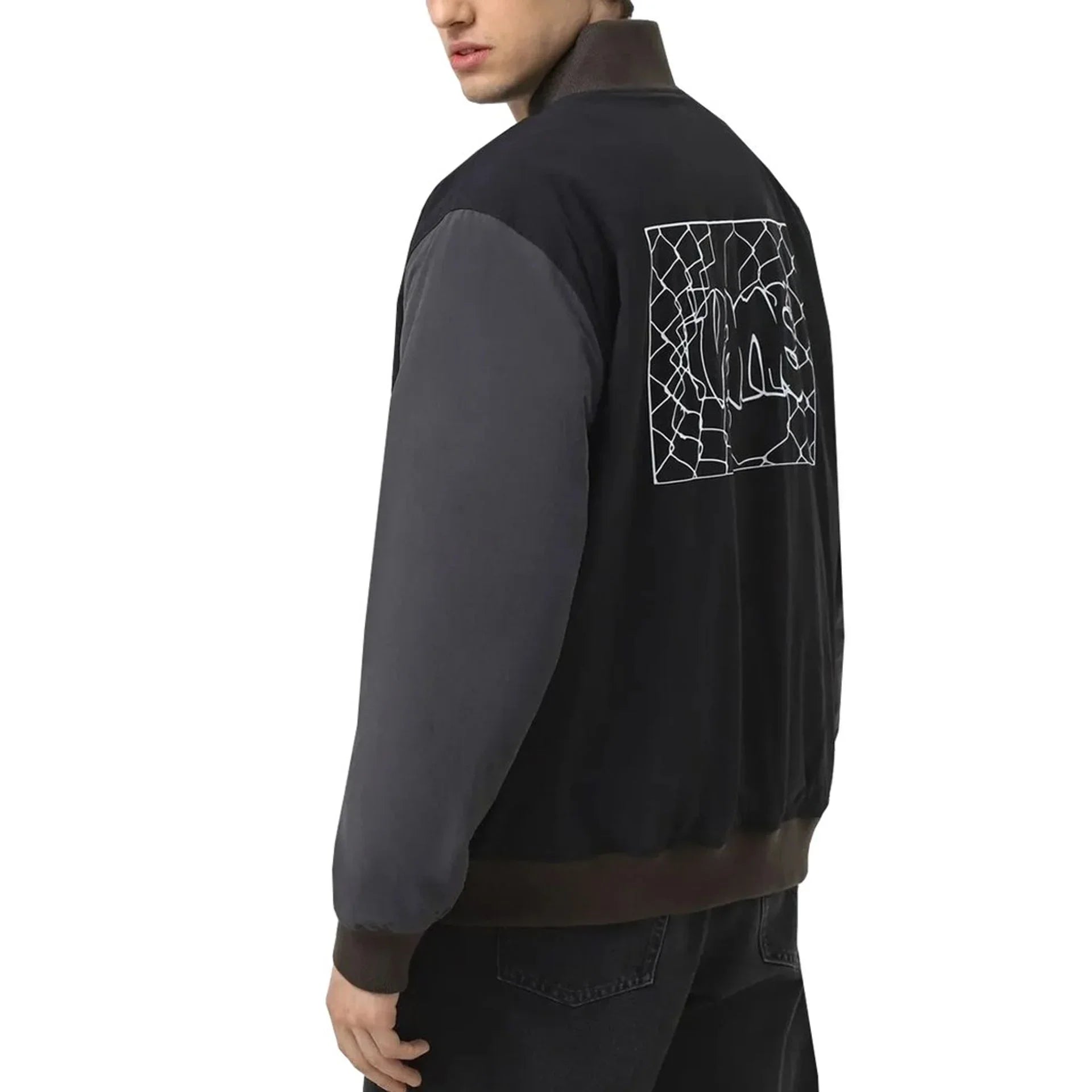 Men's Vans chaquetón jacket with zipper, long nylon sleeves, and visible logo on the back in black and gray colors