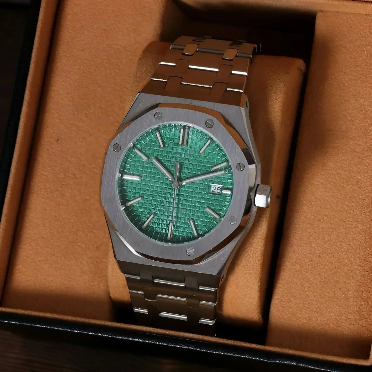 Royal Seikoak Green | HW Design