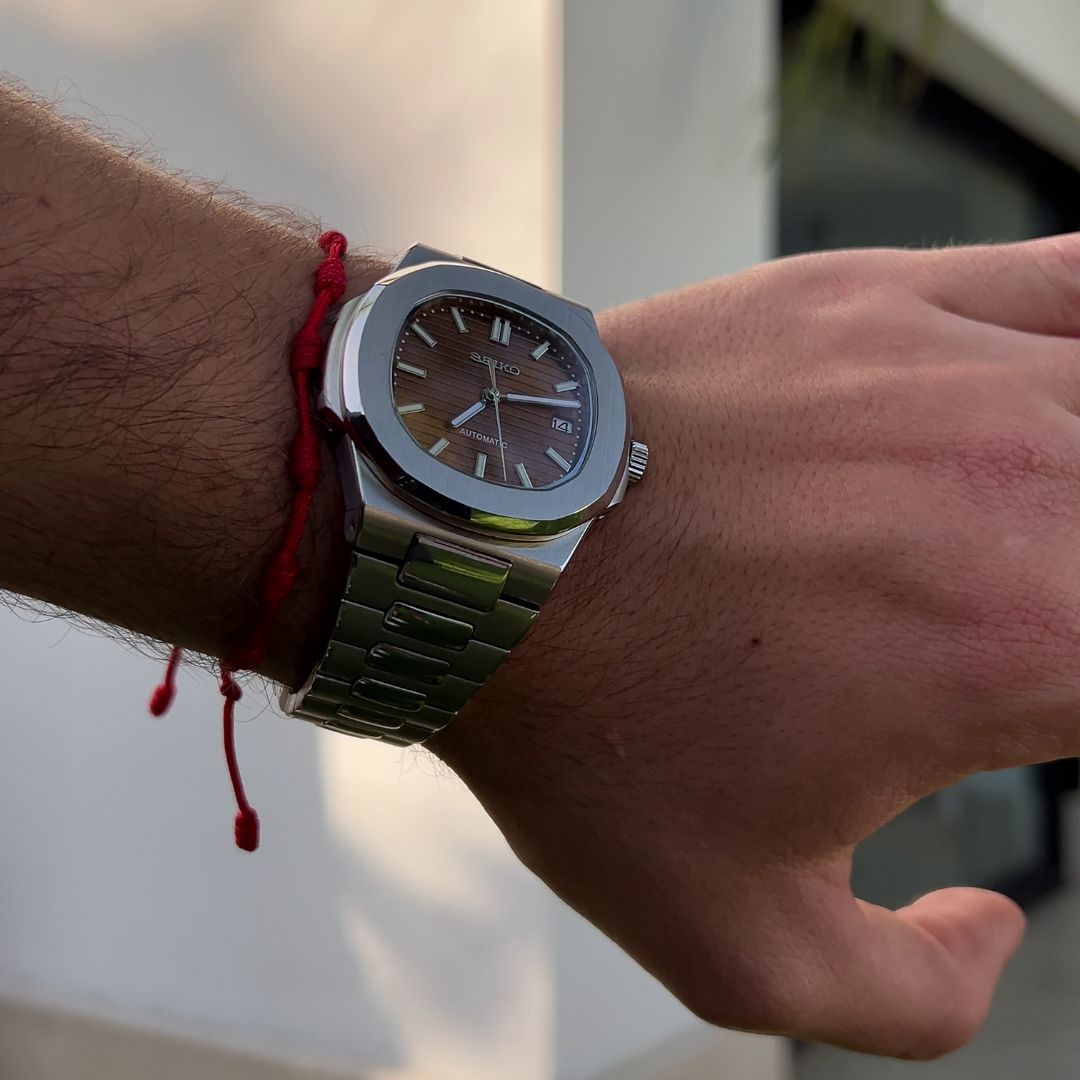 Nautiko Brown | HW Design