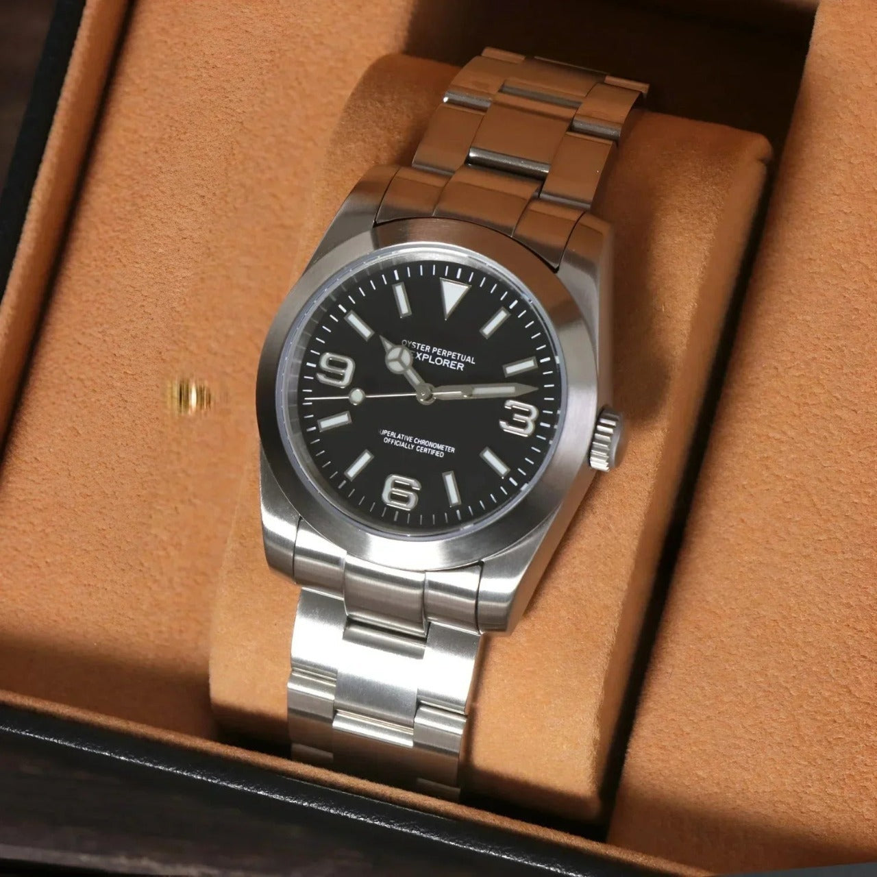 Oystko Explorer Black | HW Design