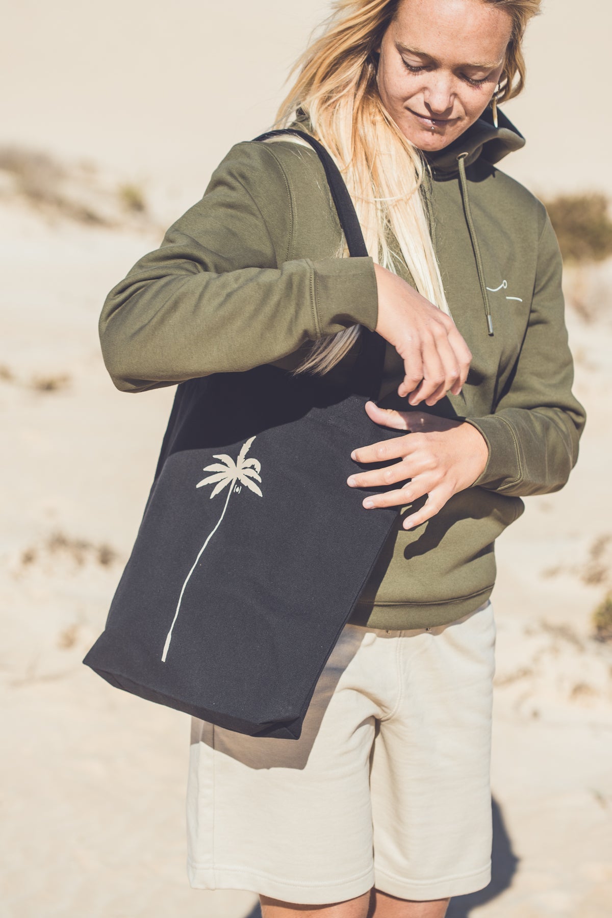 UNISEX RECYCLED PALM BAG