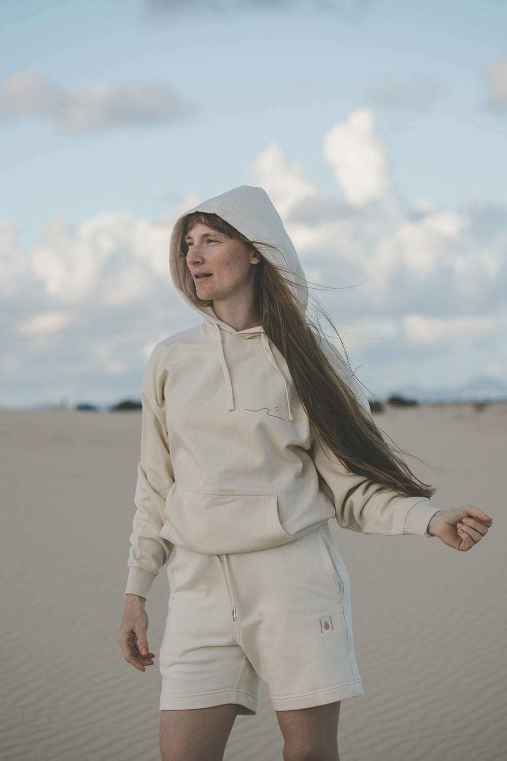 WAVE OVERSIZED HOODY