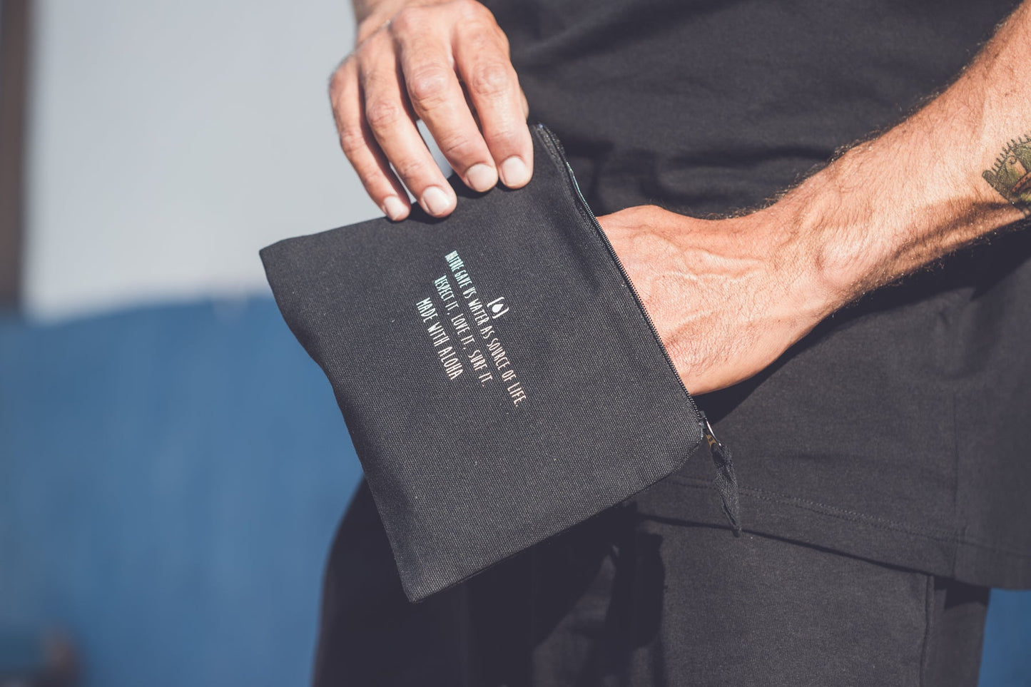 UNISEX RECYCLED WATER PURSE